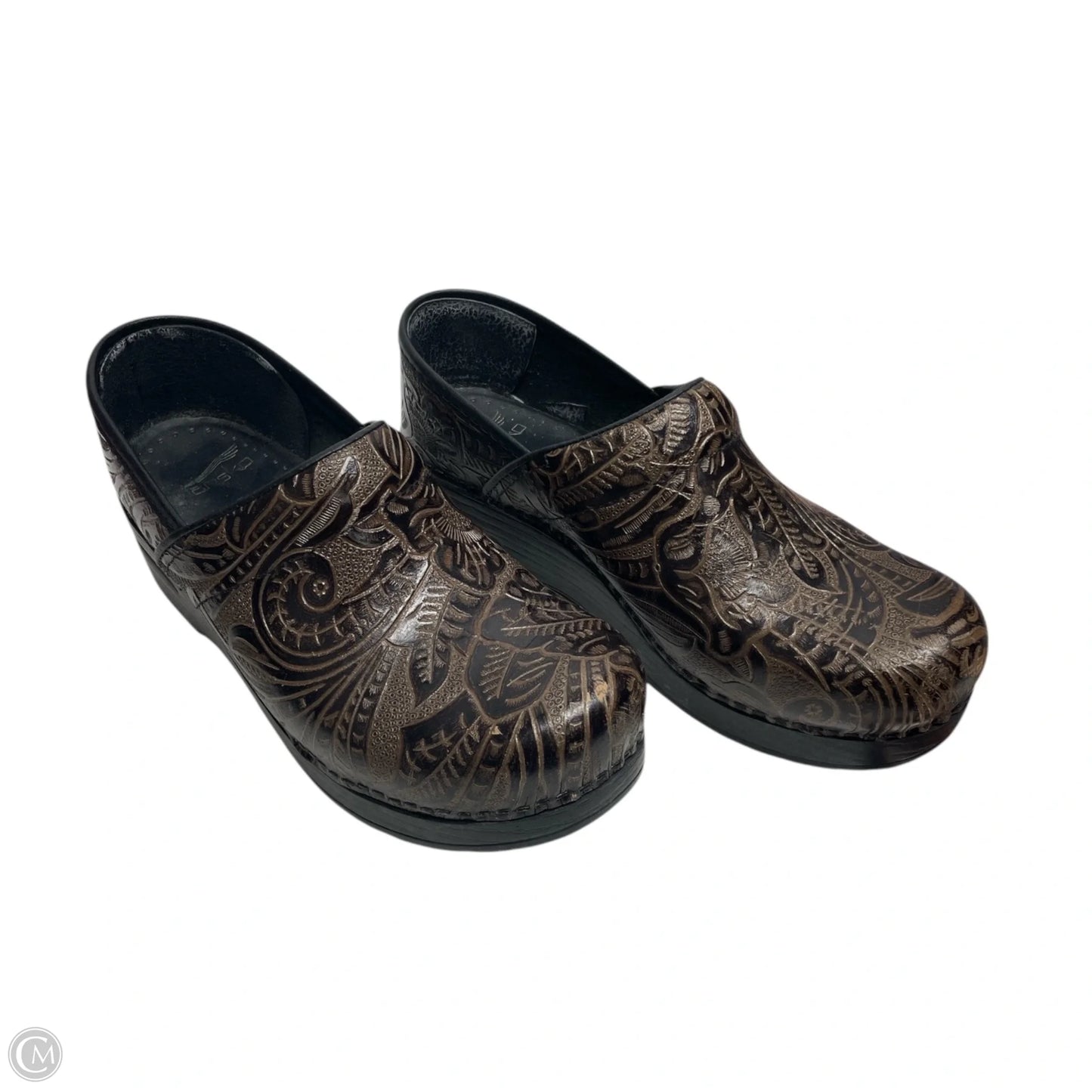 Shoes Flats By Dansko In Brown, Size: 7.5