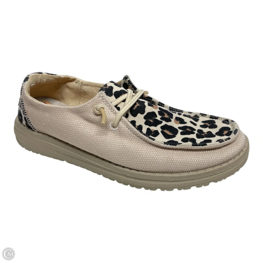 Shoes Flats By Hey Dude In Animal Print, Size: 7