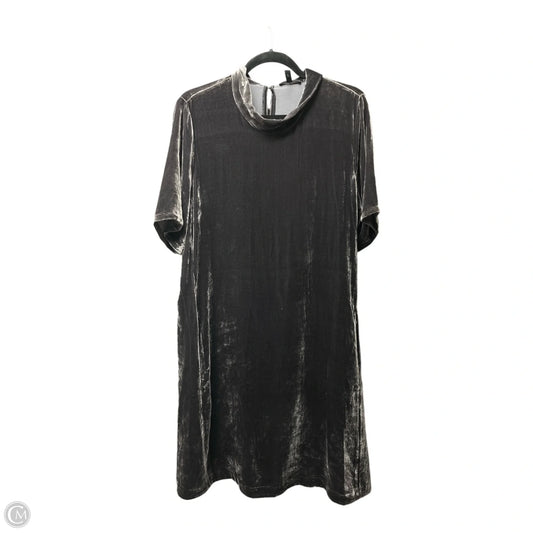 Dress Casual Short By Eileen Fisher In Grey, Size: M