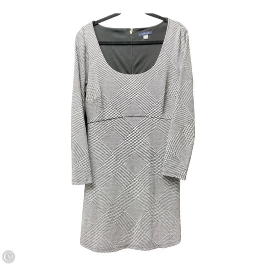 Dress Casual Short By Tommy Hilfiger In Black & White, Size: 14