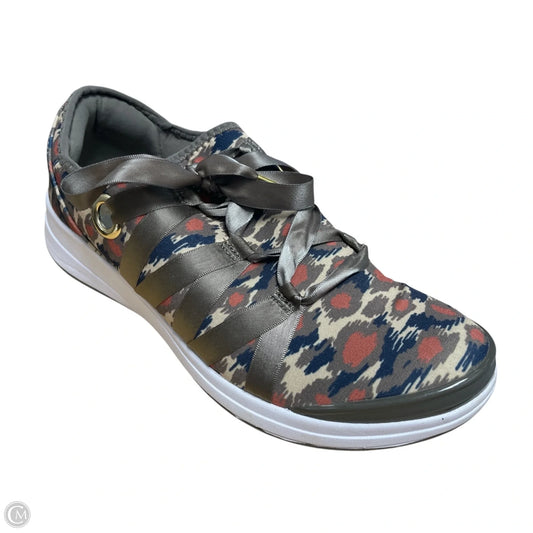 Shoes Sneakers By Bzees In Multi-colored, Size: 8