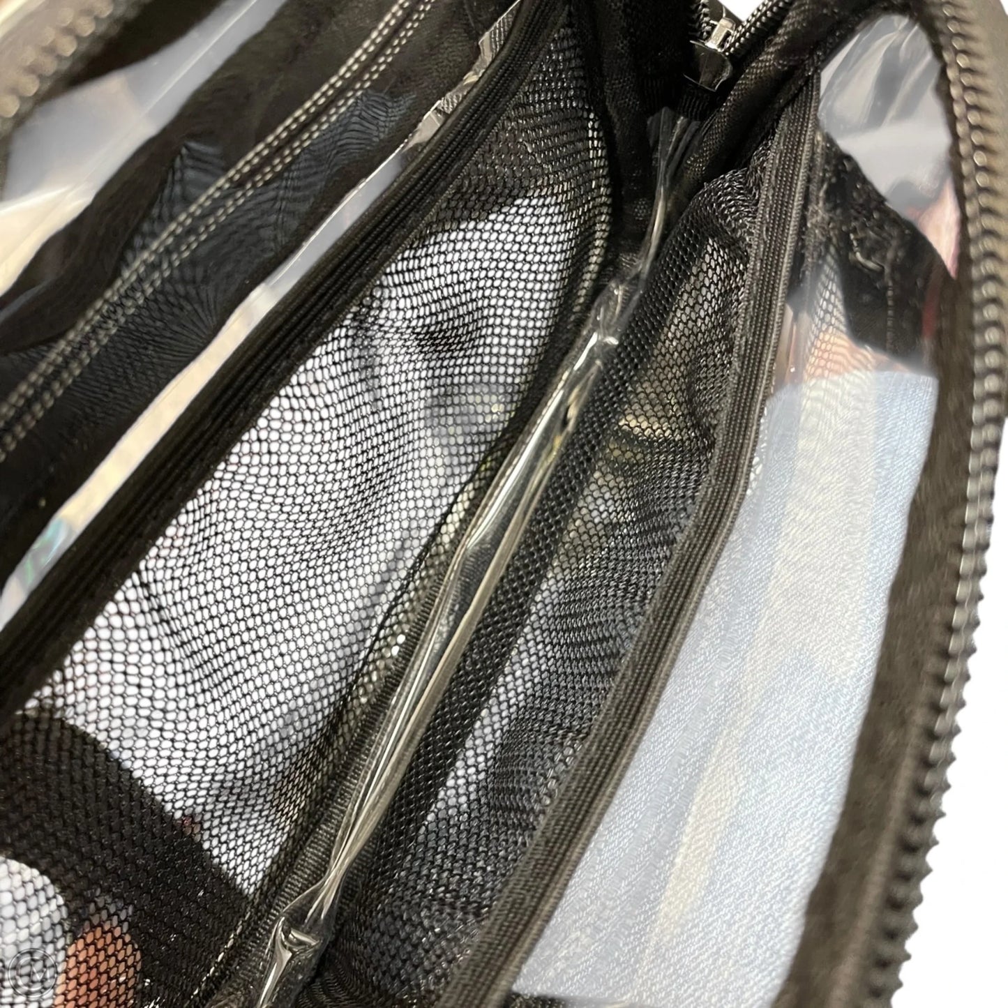 Belt Bag By Clothes Mentor, Size: Medium