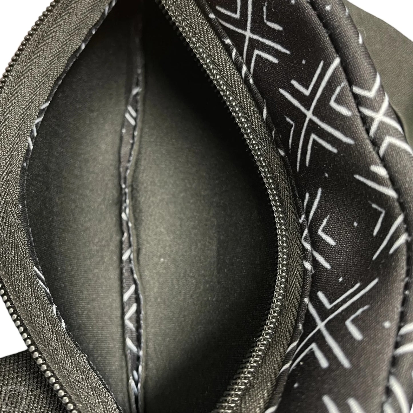 Belt Bag By Clothes Mentor, Size: Small