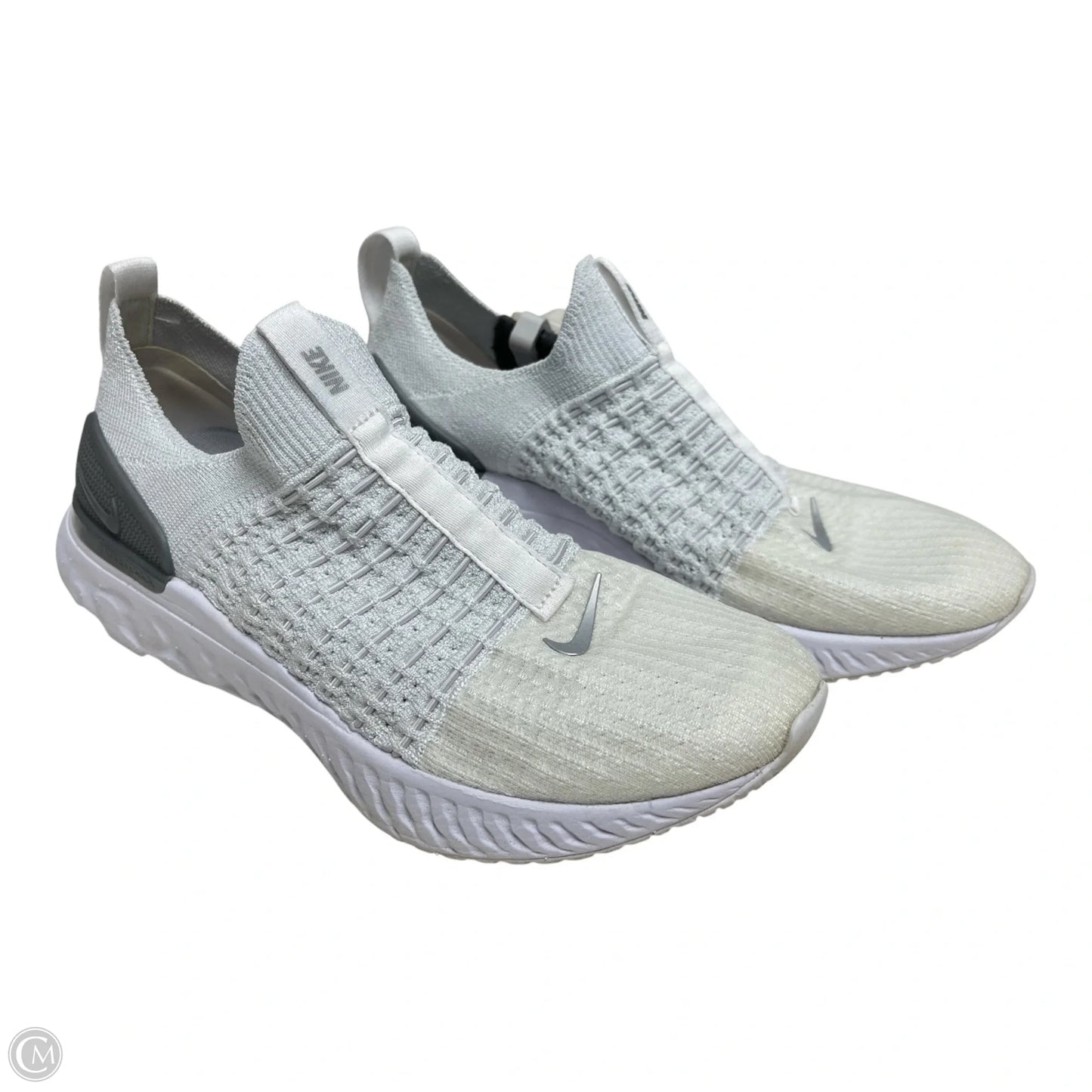 Shoes Athletic By Nike In Grey & White, Size: 8.5