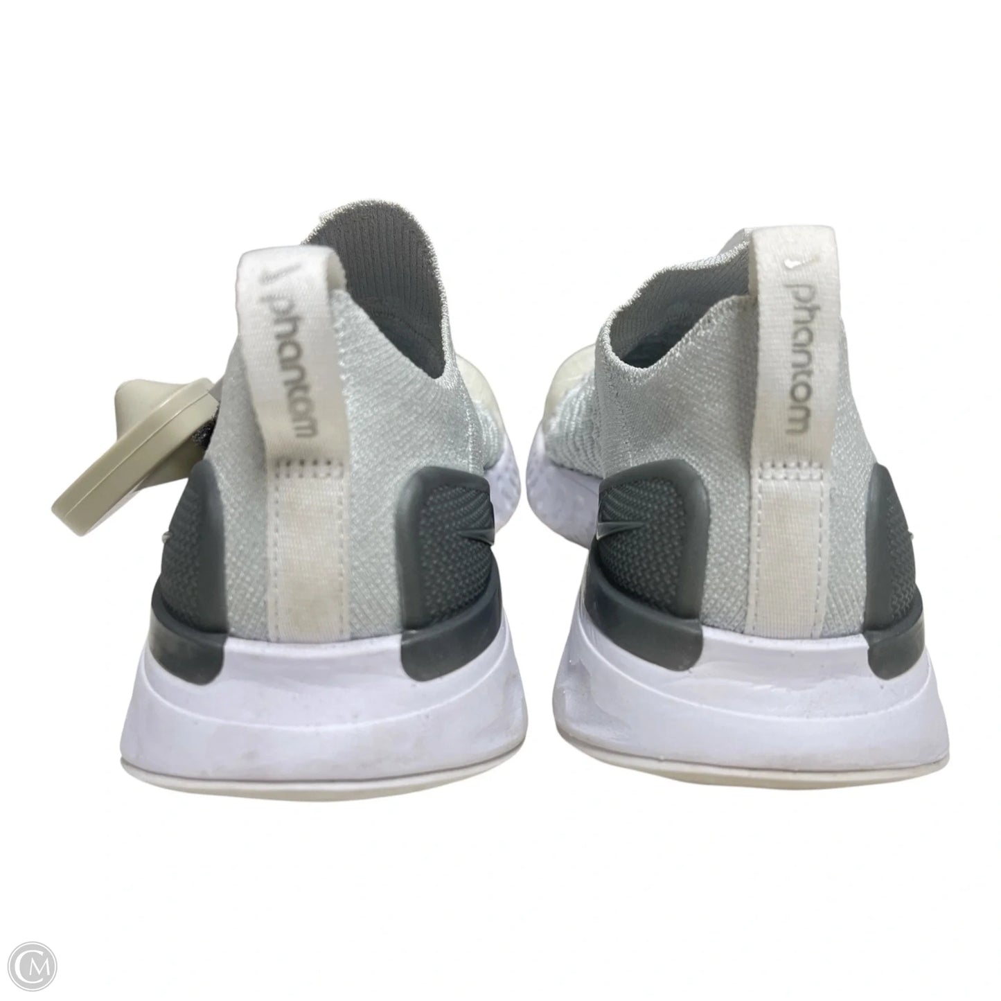 Shoes Athletic By Nike In Grey & White, Size: 8.5