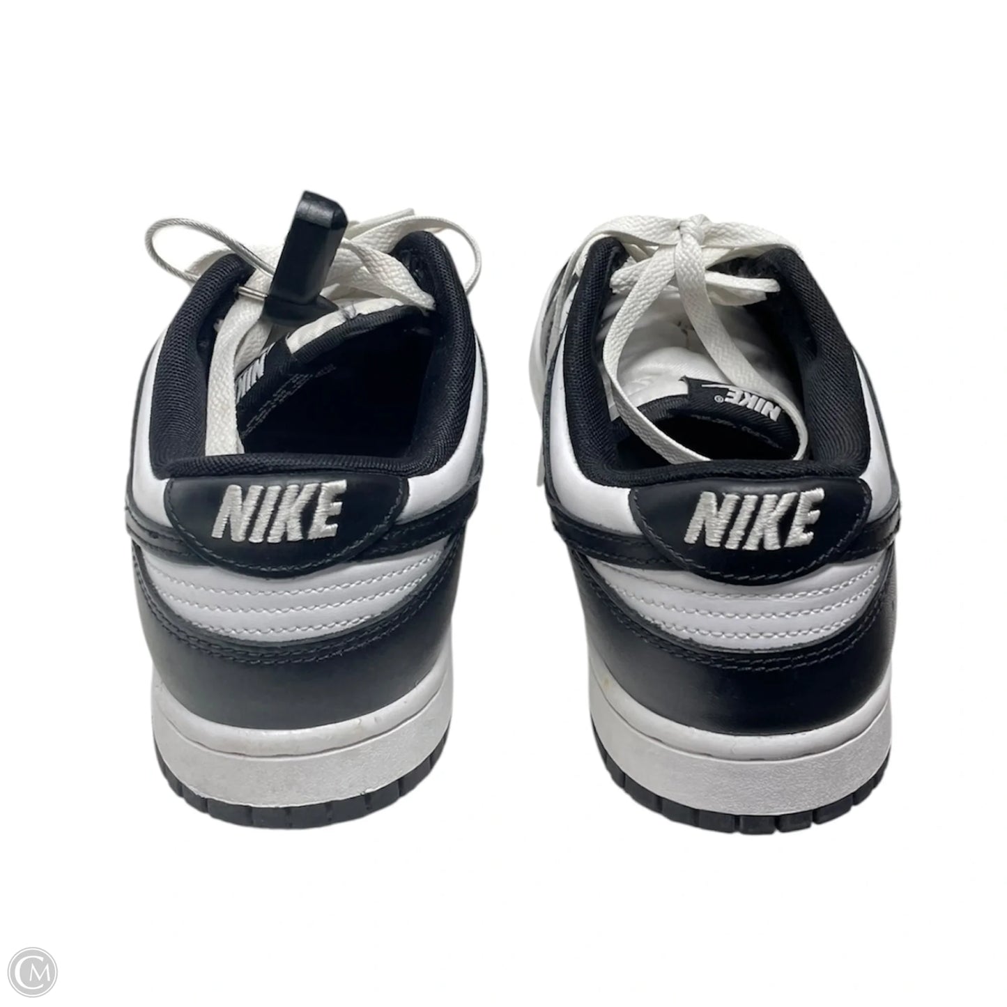 Shoes Sneakers By Nike In Black & White, Size: 8