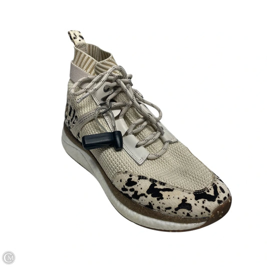 Shoes Sneakers By Otbt In Animal Print, Size: 8
