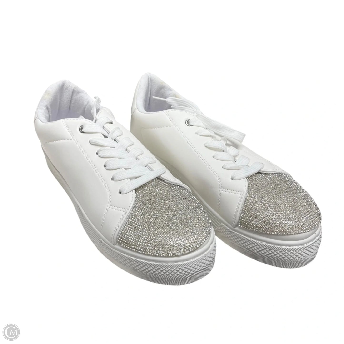 Shoes Sneakers By Qupid In Silver & White, Size: 10