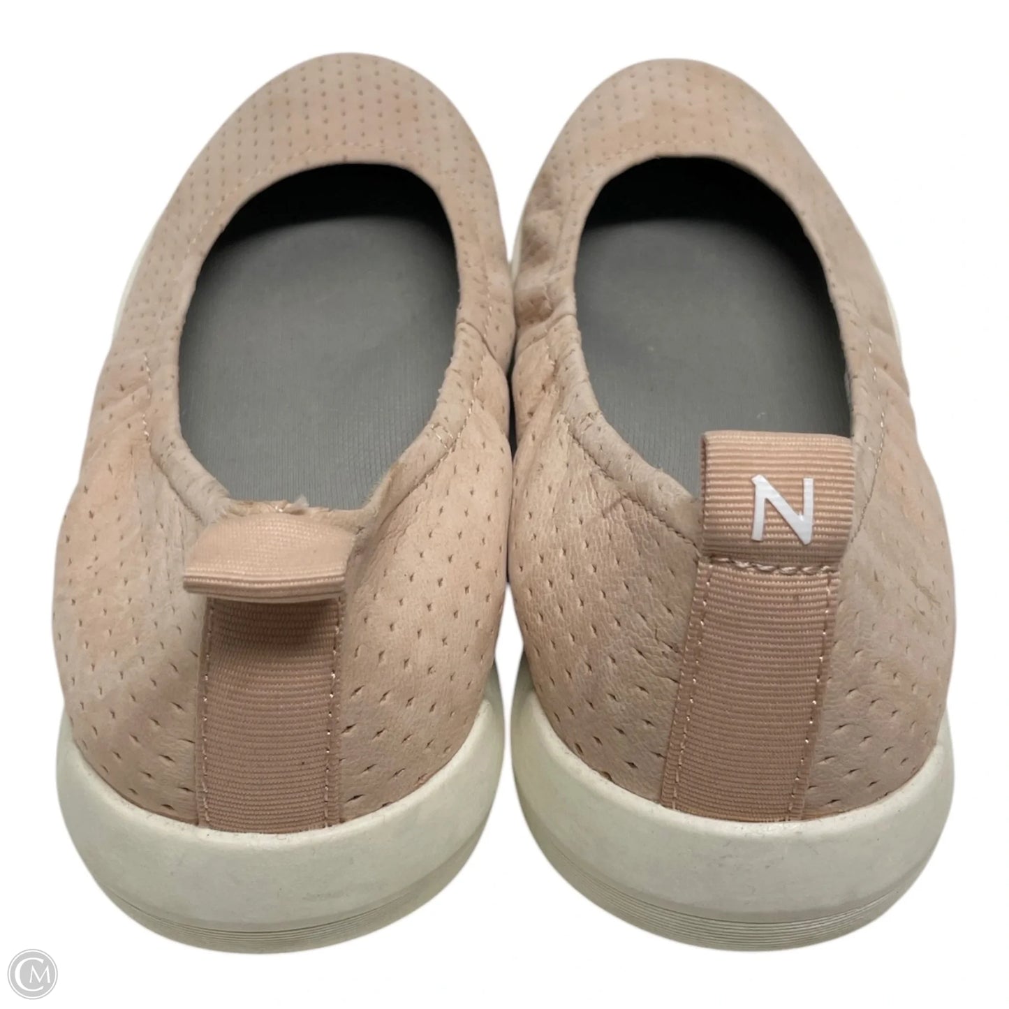 Shoes Flats By Naturalizer In Peach, Size: 6.5