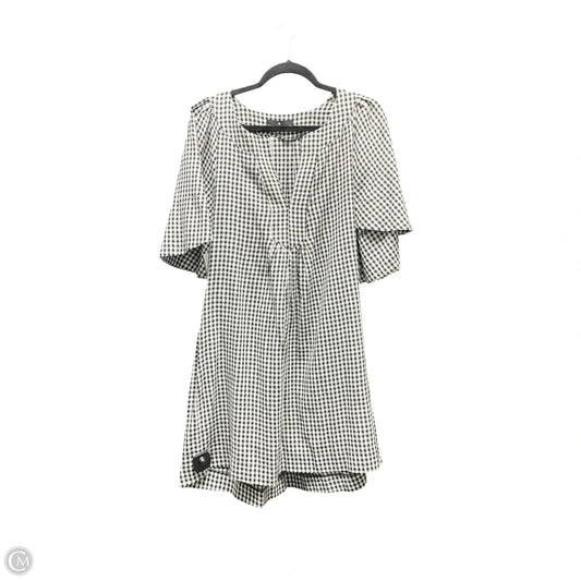 Dress Casual Short By Pomander Place In Checkered Pattern, Size: S