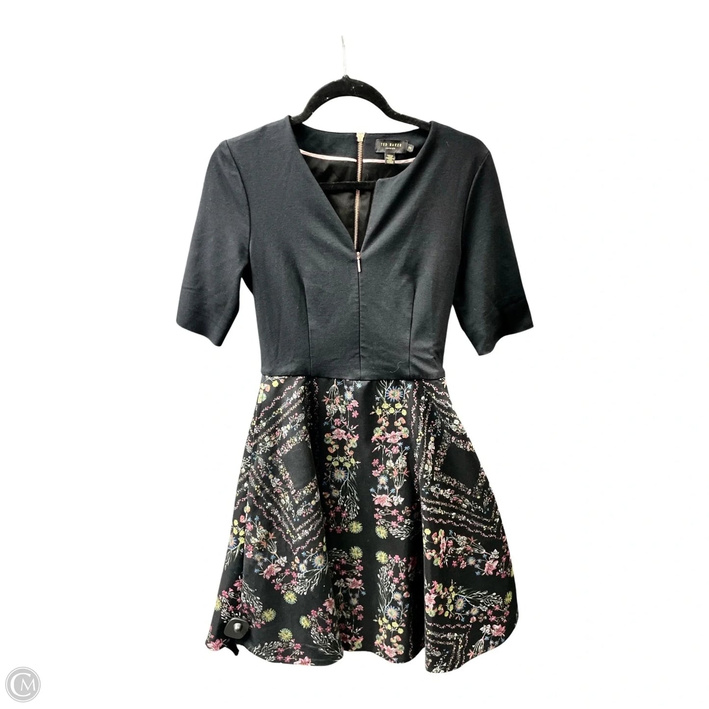 Dress Casual Short By Ted Baker In Floral Print, Size: 2