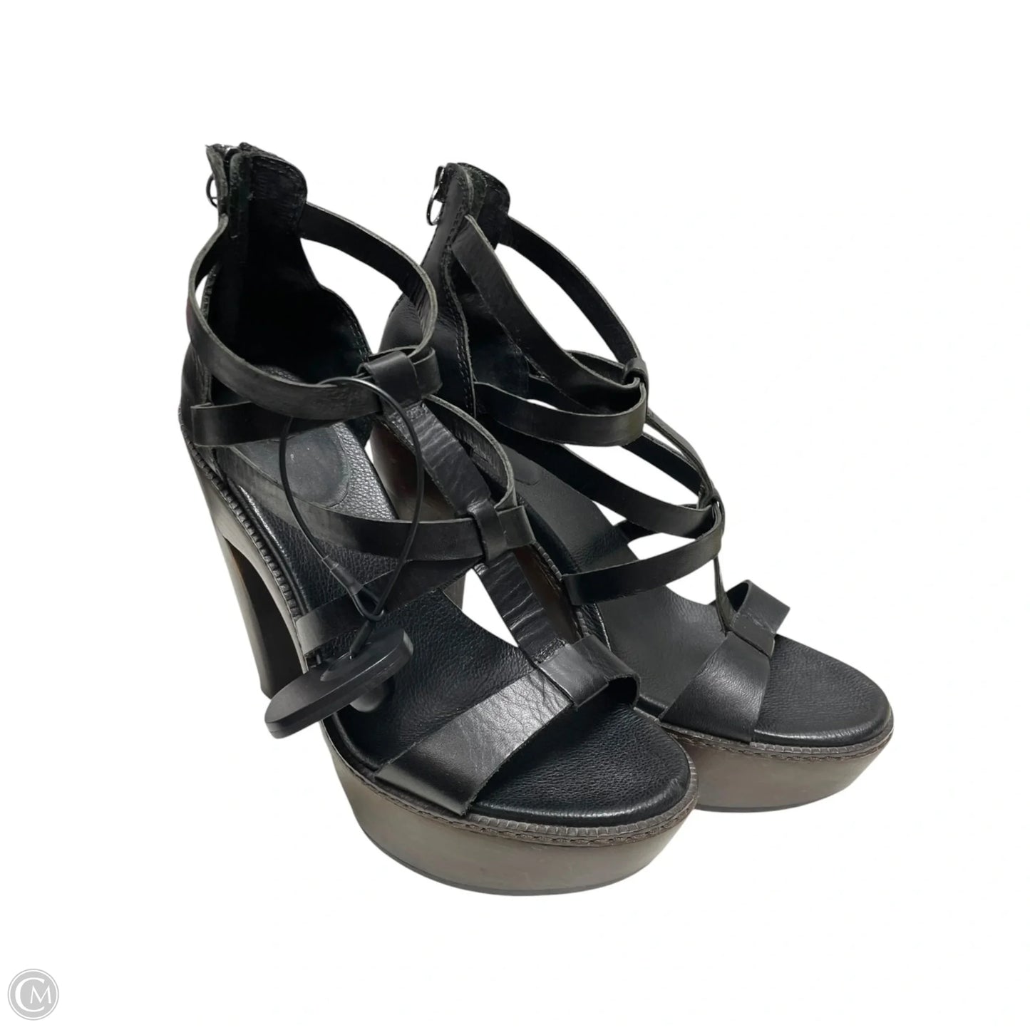 Shoes Designer By Ugg In Black & Brown, Size: 7