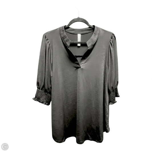 Top 3/4 Sleeve By Dear Scarlett In Black, Size: M