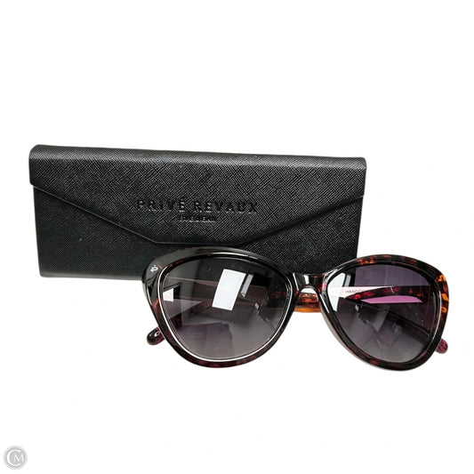 Sunglasses By PRIVE REVAUX, Size: