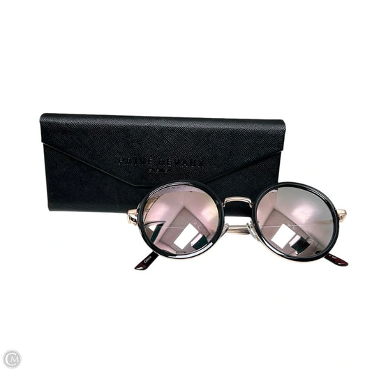 Sunglasses By PRIVE REVAUX, Size: