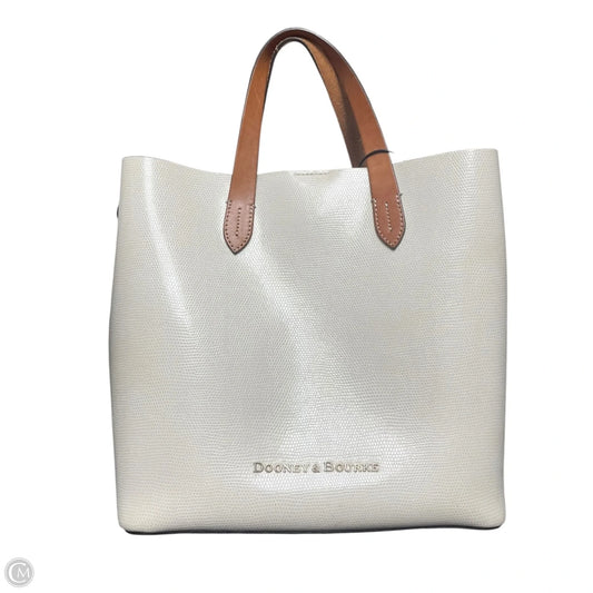 Tote Designer By Dooney And Bourke, Size: Medium
