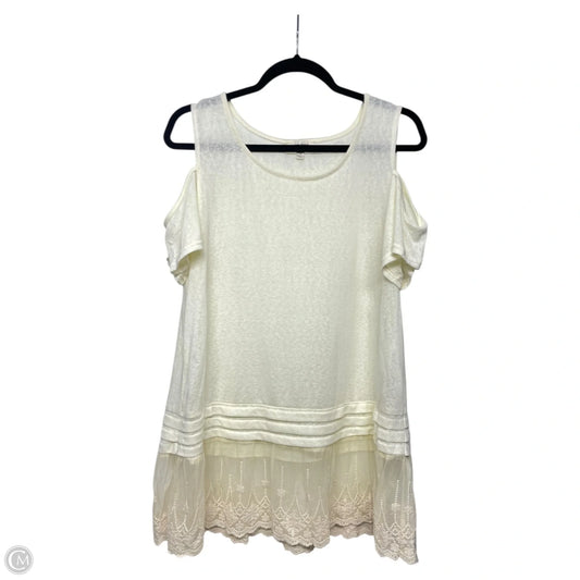 Top Short Sleeve By Umgee In Cream, Size: M