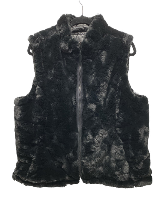 Vest Faux Fur & Sherpa By Clothes Mentor In Black, Size: M