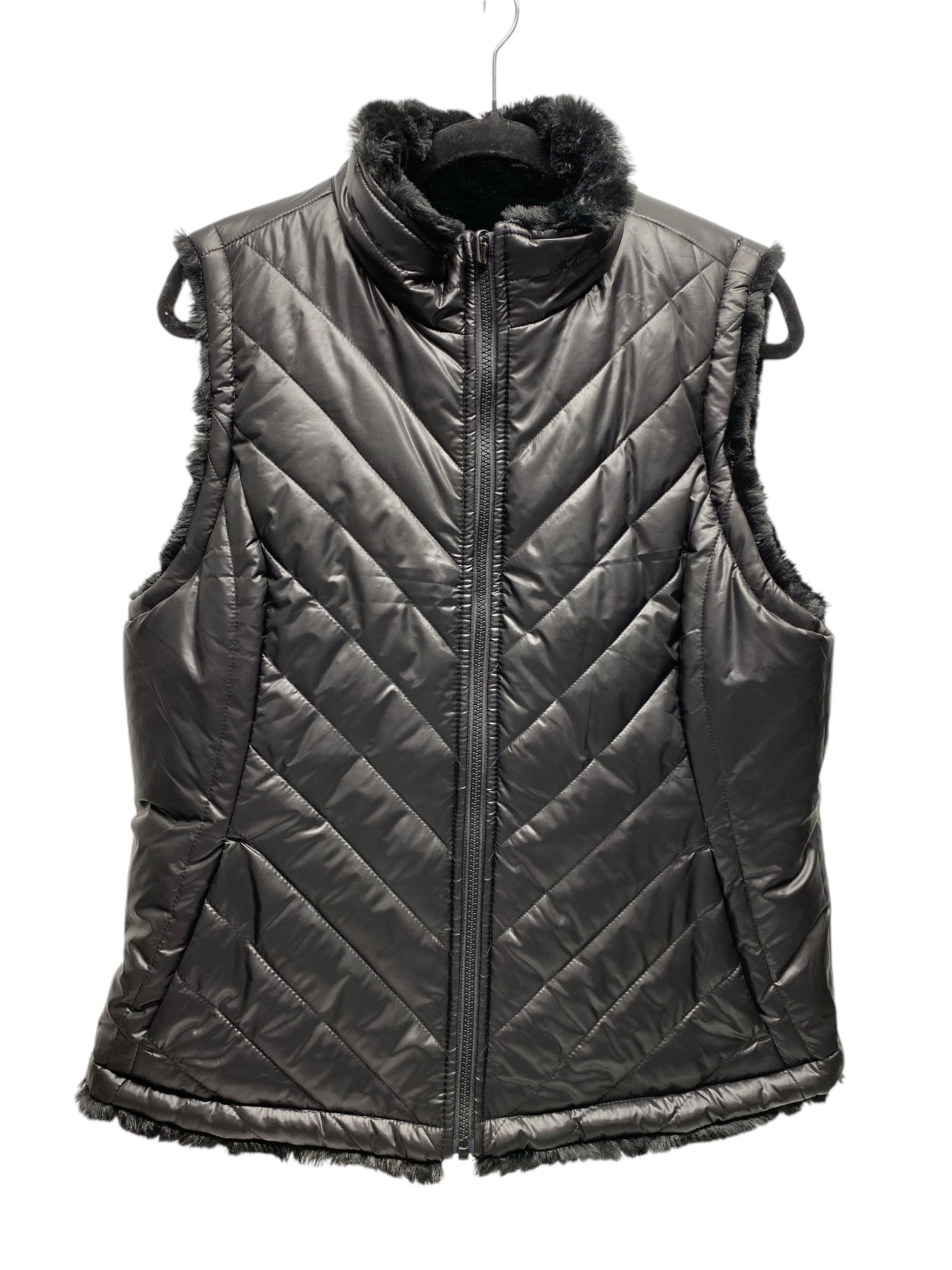 Vest Faux Fur & Sherpa By Clothes Mentor In Black, Size: M