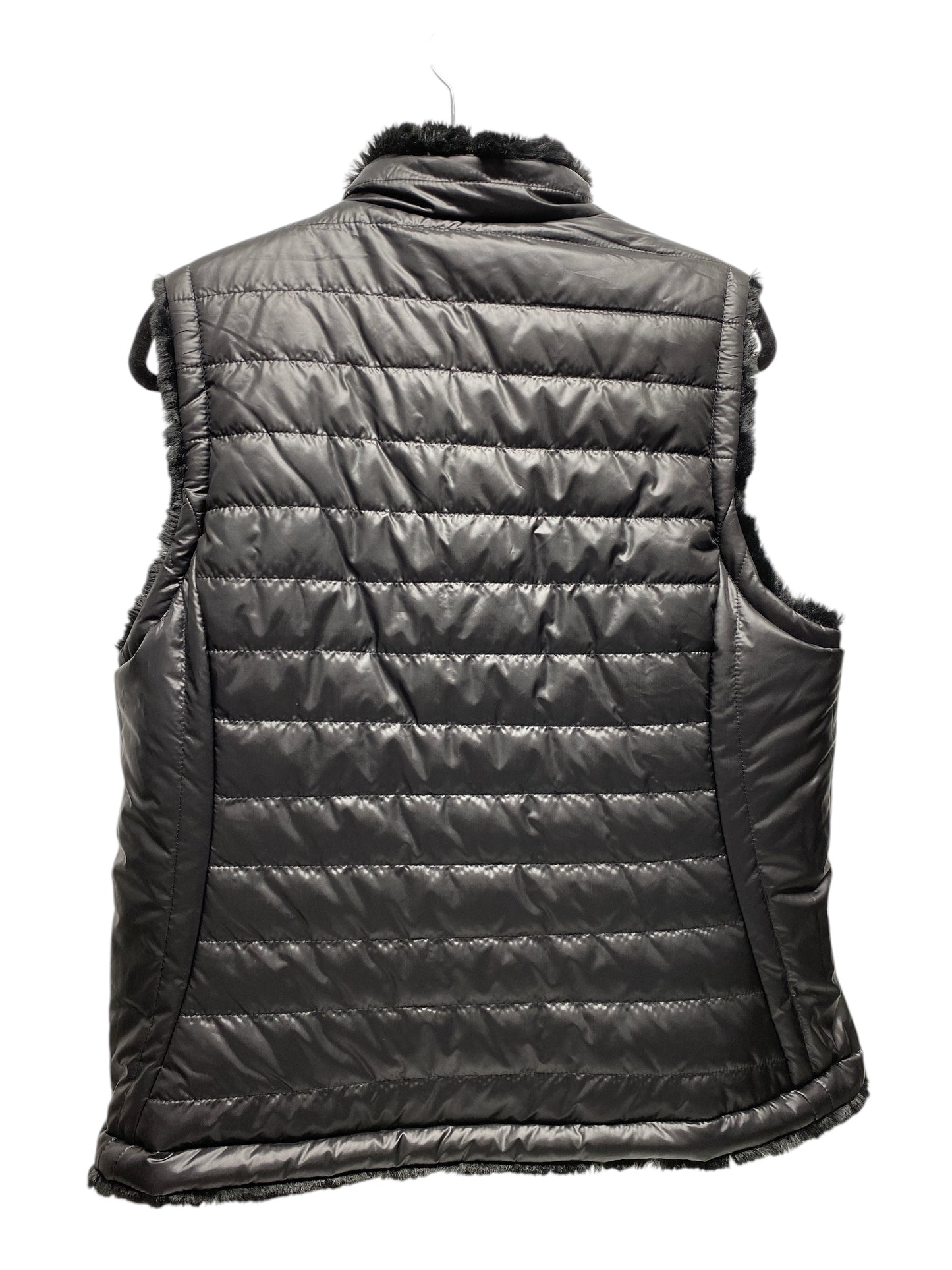 Vest Faux Fur & Sherpa By Clothes Mentor In Black, Size: M