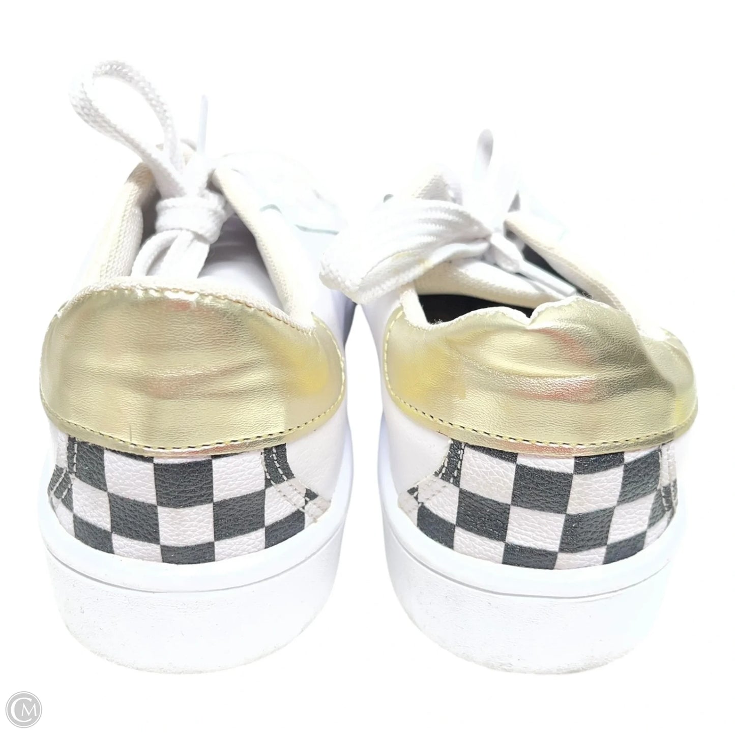 Shoes Sneakers By Clothes Mentor In Black & White, Size: 6