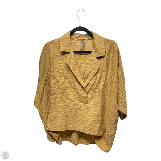 Top Short Sleeve By Anthropologie In Brown, Size: M