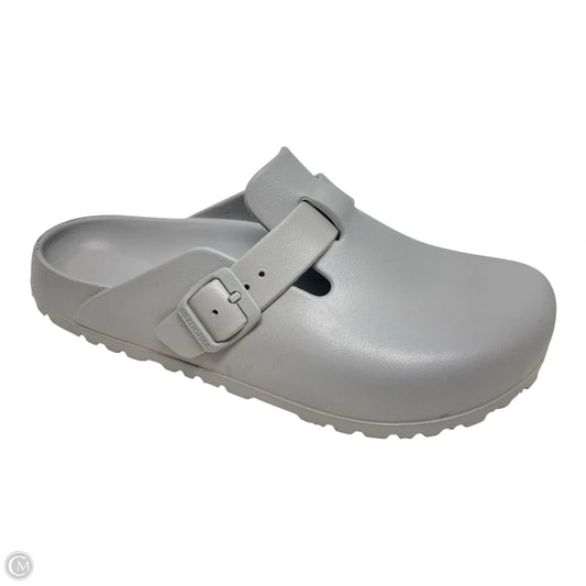 Sandals Flats By Birkenstock In Grey, Size: 8.5