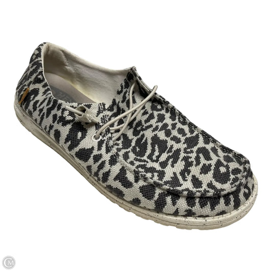 Shoes Flats By Hey Dude In Animal Print, Size: 11