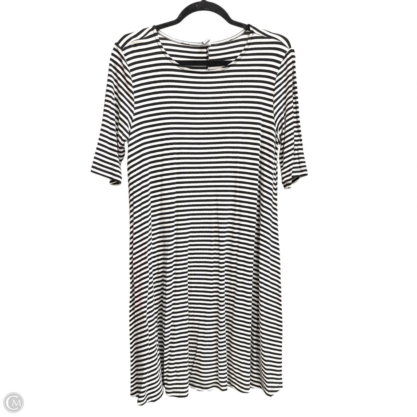 Dress Casual Short By Old Navy In Black & White, Size: M