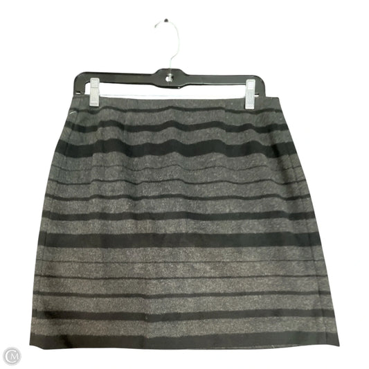 Skirt Mini & Short By Banana Republic In Grey, Size: 6