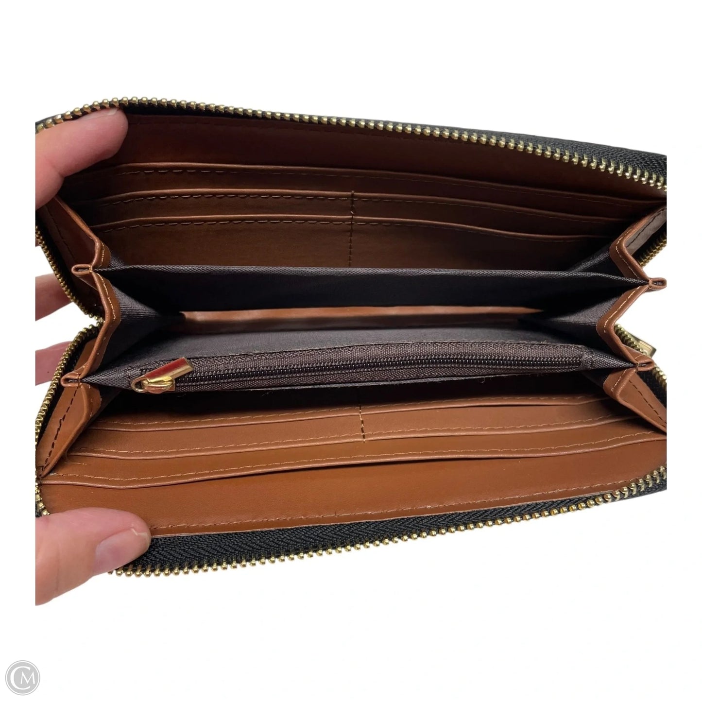 Wallet By Clothes Mentor, Size: Medium