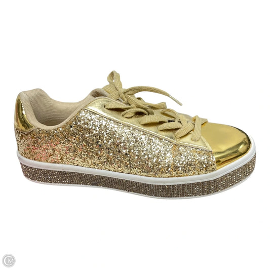 Shoes Sneakers By Clothes Mentor In Gold, Size: 8