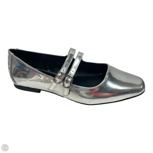 Shoes Flats By Steve Madden In Silver, Size: 8.5