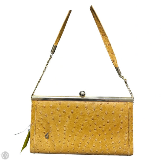Clutch By Clothes Mentor, Size: Medium