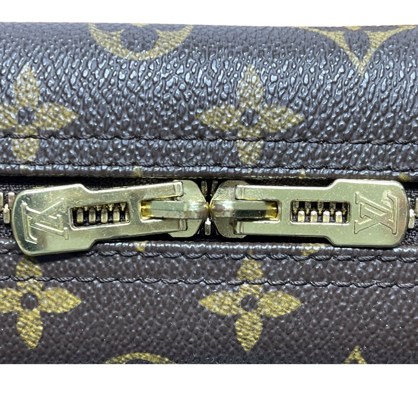 Handbag Luxury Designer By Louis Vuitton, Size: Large