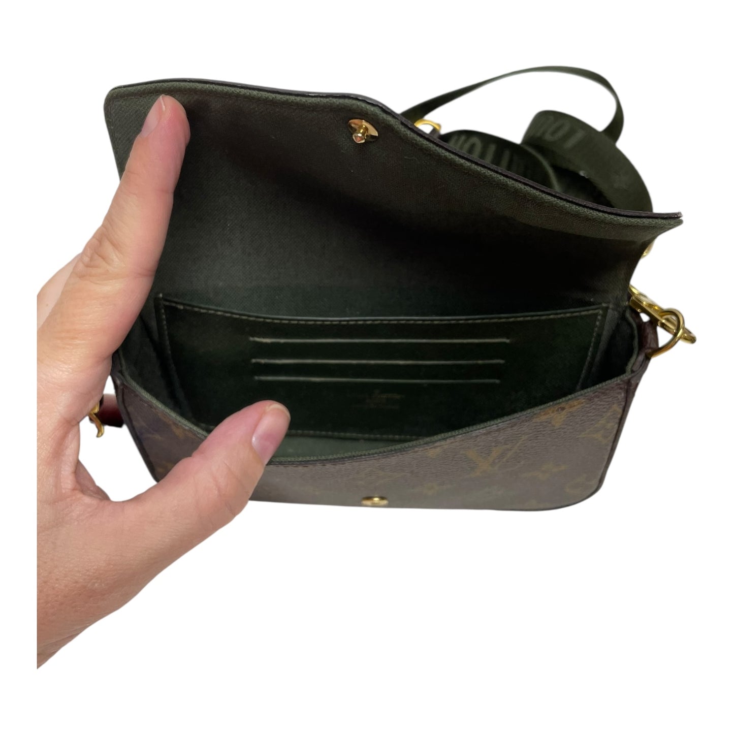 Crossbody Luxury Designer By Louis Vuitton, Size: Small
