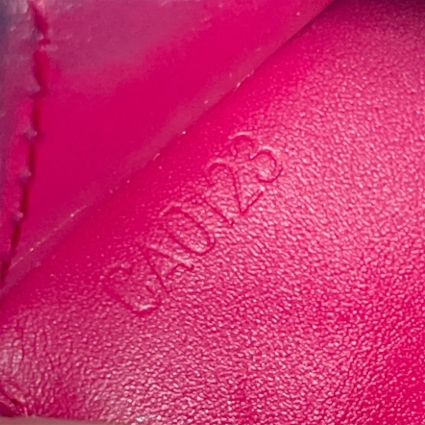 Coin Purse Luxury Designer By Louis Vuitton, Size: Small