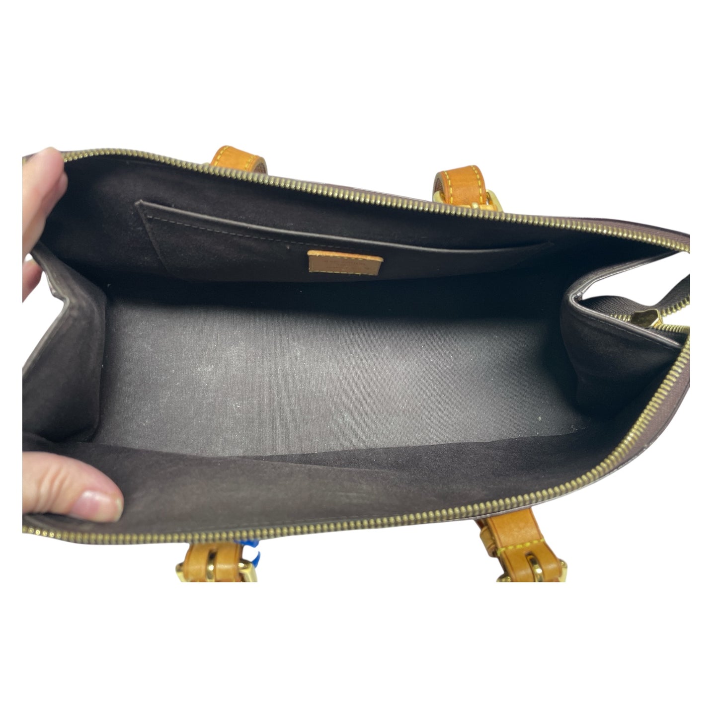 Handbag Luxury Designer By Louis Vuitton, Size: Medium