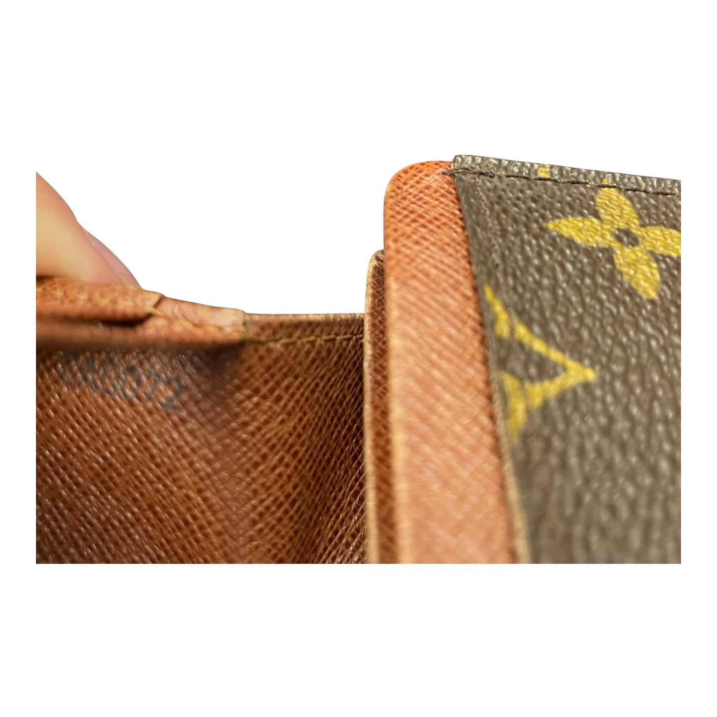 Wallet Luxury Designer By Louis Vuitton, Size: Medium