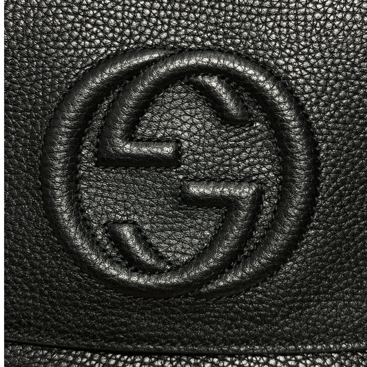 Crossbody Luxury Designer By Gucci, Size: Small