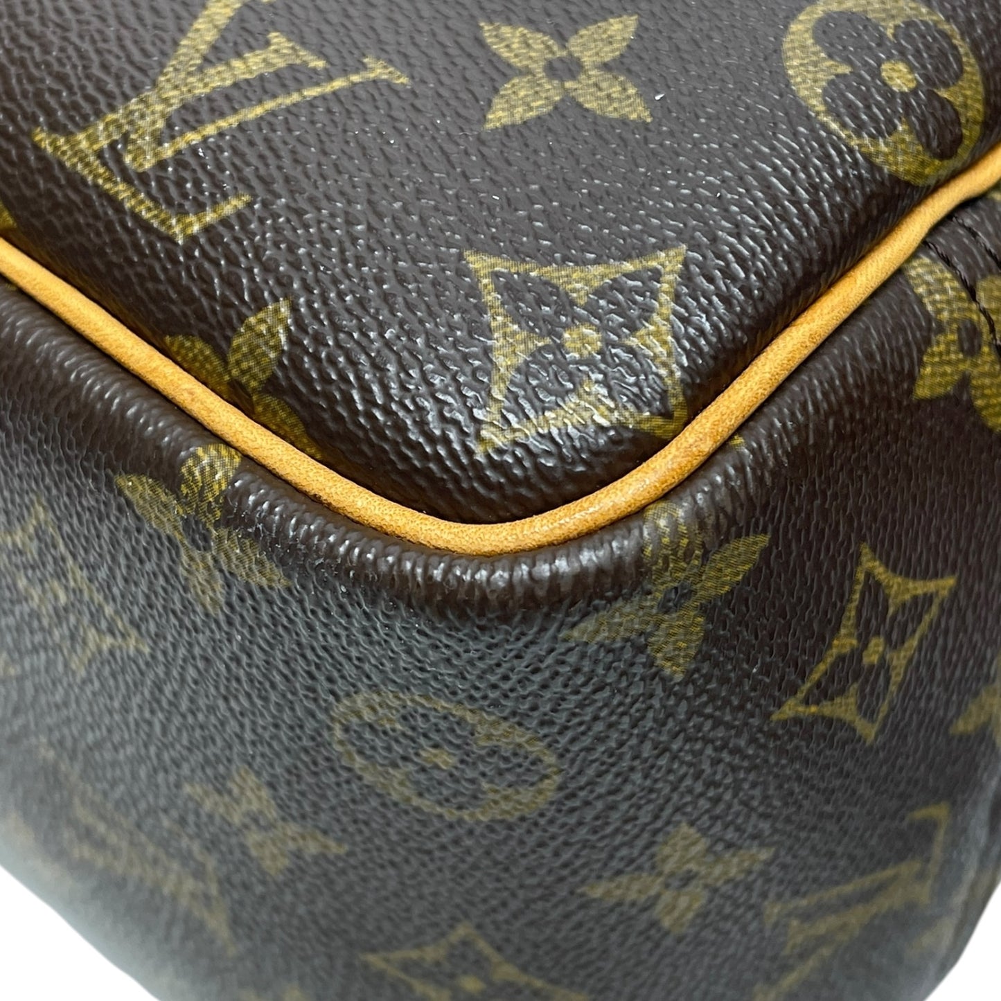Handbag Luxury Designer By Louis Vuitton, Size: Large